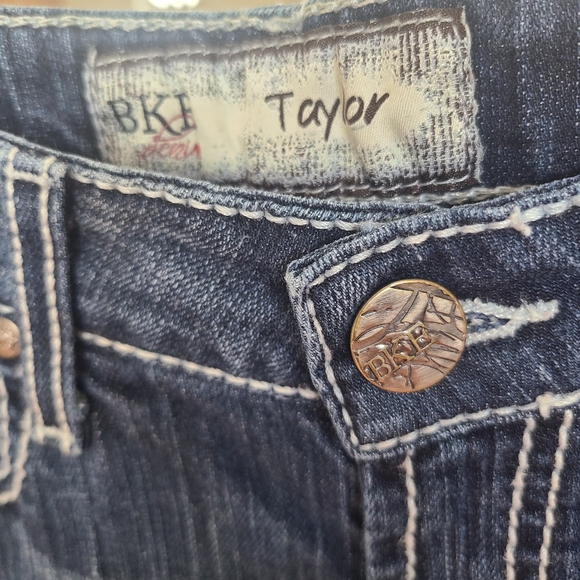 BKE Denim Taylor Dark Wash Jeans Size 28 - Picture 3 of 8